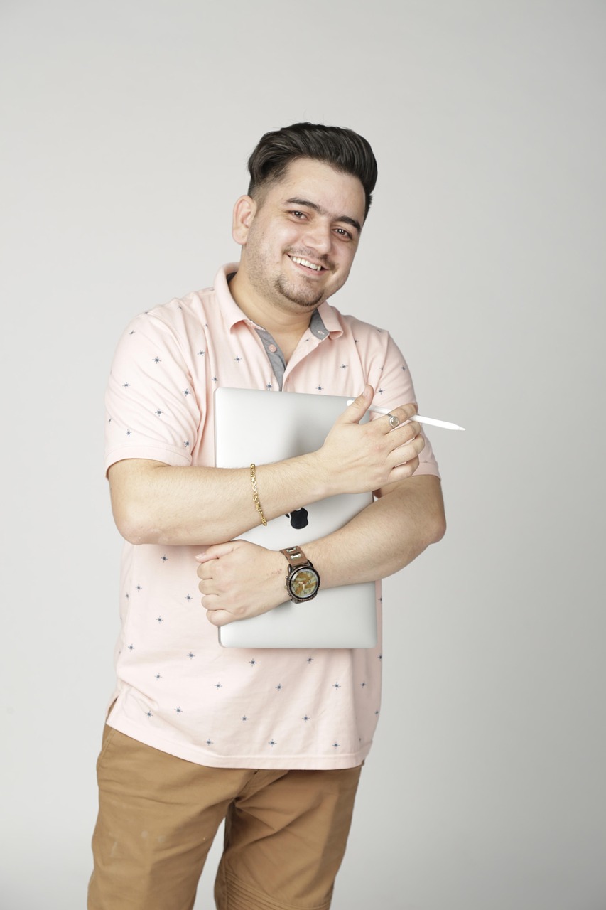 portrait, shallunarula, shallu narula, professional boy, business boy, laptop boy, cofounder, founder, startup, indian boy, graphic designer, freelancer, idea, working, women, confident, macbook, tab boy, jatinder jeetu, jatiner kumar